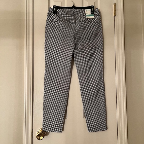 Old Navy Size 4 Houndstooth Mid-Rise. Ankle Length Pants - Picture 3 of 7